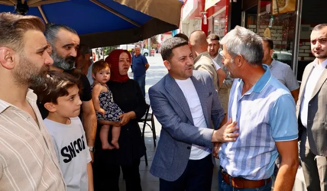 Belediye Başkanı Arı, Lale Caddesi ve Belediye Caddesi esnaflarıyla buluştu