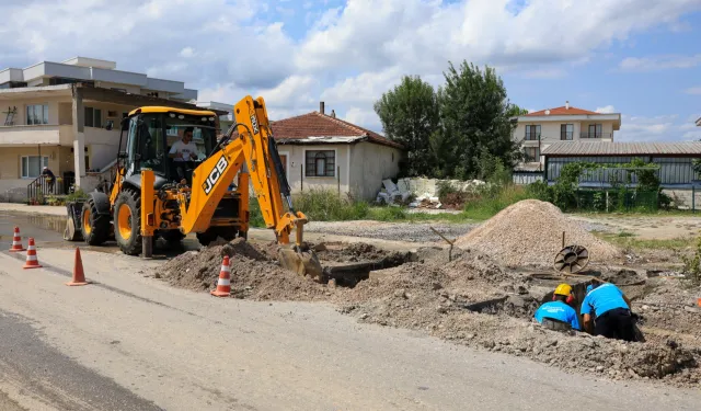 Sakarya içme suyu sorununa Büyükşehir’den aynı gün çözüm