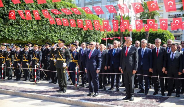 Adana ve çevre illerde Büyük Zafer'in 102. yıl dönümü kutlandı