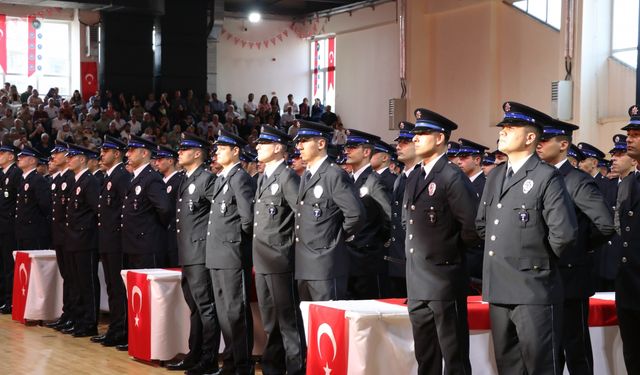 Adana'da eğitimini tamamlayan 308 polis adayı yemin etti