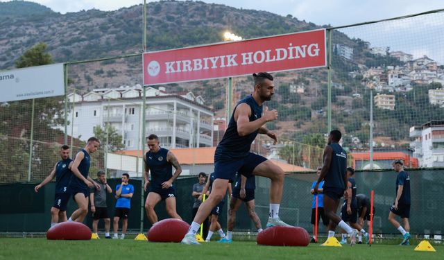 Alanyaspor, Fenerbahçe maçının hazırlıklarına başladı