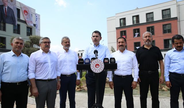 Bakan Kurum, Hatay'da deprem bölgesindeki konut çalışmalarını değerlendirdi: