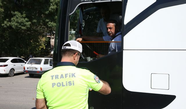 Kahramanmaraş'ta şehirlerarası yolcu otobüsleri denetlendi