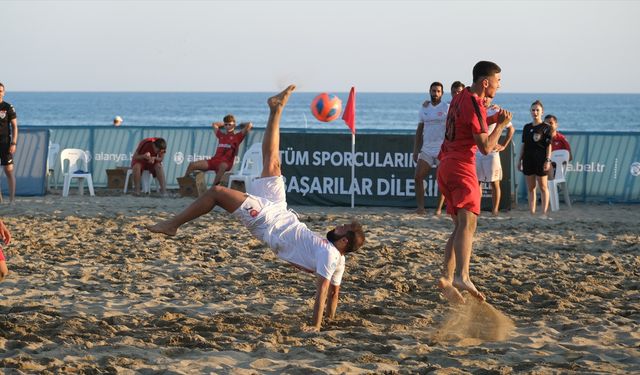 Plaj futbolu ligi Alanya etabı şampiyonu Cityline Alanya Belediyespor oldu