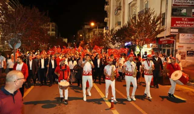 Nevşehir'de 30 Ağustos için renkli 'Fener Alayı'