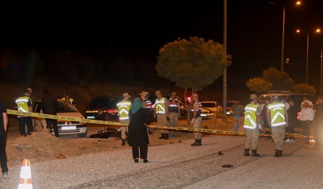 Hatay'da otomobil ile motosikletin çarpıştığı kazada 1 kişi öldü, 2 kişi yaralandı