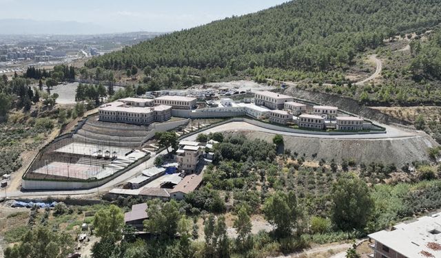 Hatay'daki Serdar Demir Çocuk Evleri Sitesi inşasında sona gelindi