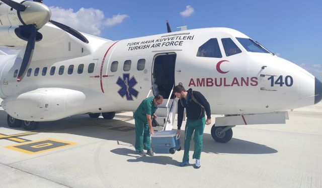 Hava Kuvvetlerine ait ambulans uçak acil organ nakli bekleyen hasta için havalandı