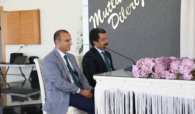 İskenderun Kaymakamı Murat Sefa Demiryürek nikah şahidi oldu