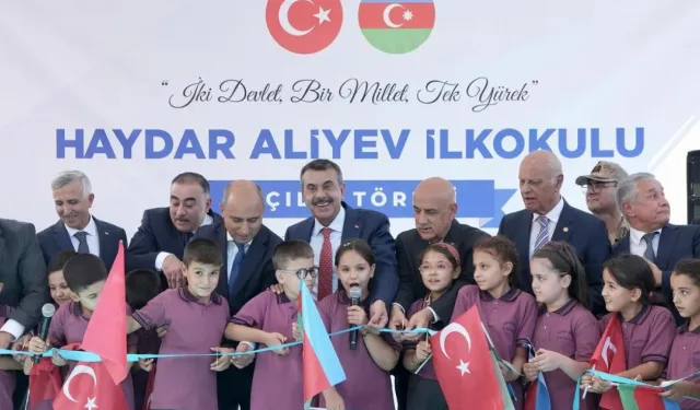 Azerbaycan desteğiyle yapılan ilkokul Kahramanmaraş'ta açıldı