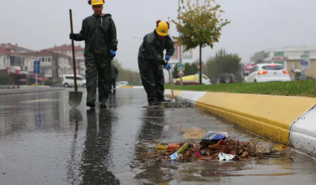 Sakarya'da kuvvetli yağışa karşı SASKİ teyakkuza geçti