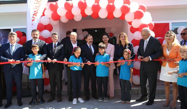 Hatay'da hayırsever iş insanının desteğiyle yaptırılan okul hizmete girdi