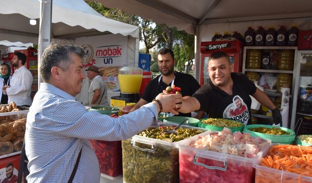 8. Uluslararası Adana Lezzet Festivali ziyaretçilerini ağırlıyor