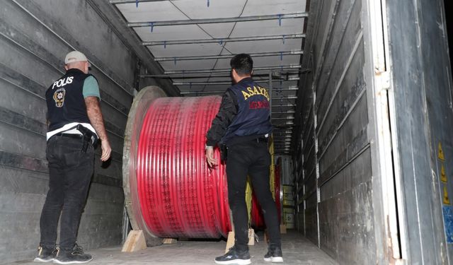 Mersin'de dolandırıcılık iddiasıyla yakalanan 2 şüpheli tutuklandı