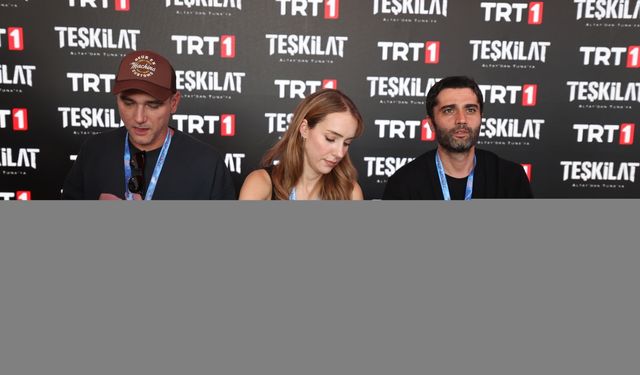 "Teşkilat" dizisinin oyuncuları TEKNOFEST Adana'da ziyaretçilerle buluştu