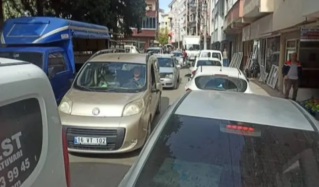 Osmangazi’nin Garaj mahallelerinde otopark krizi devam ediyor