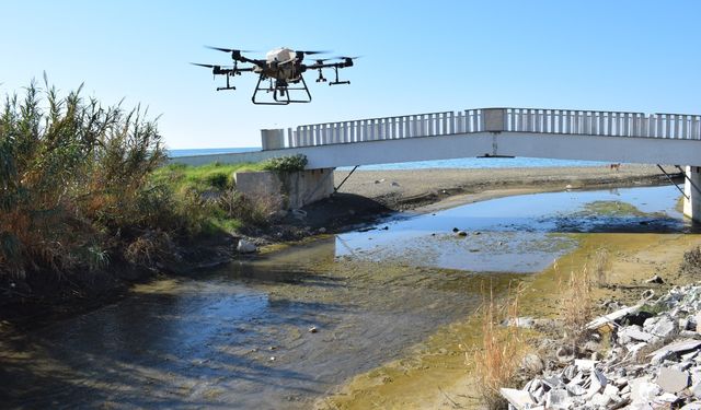 KARADAN ULAŞILAMAYAN NOKTALAR DRONE İLE İLAÇLANDI