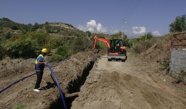 DEFNE ÇÖKEK’TE 12 YILLIK SU SORUNU ÇÖZÜLDÜ