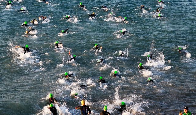 Ironman 70.3 Türkiye yarışları Antalya'da başladı