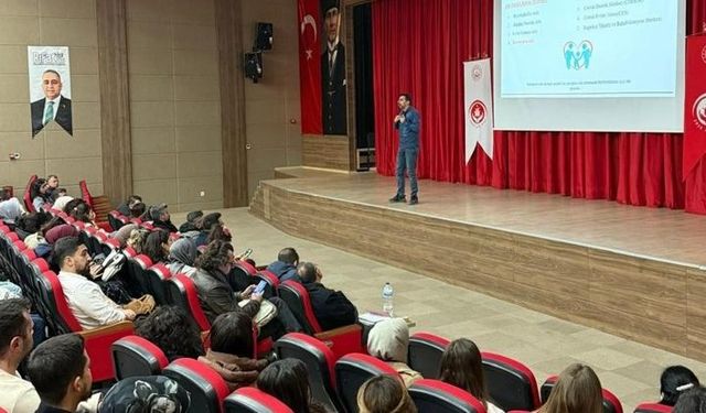 Koruyucu Aile Tanıtım Faaliyeti Altınözü'nde Gerçekleştirildi