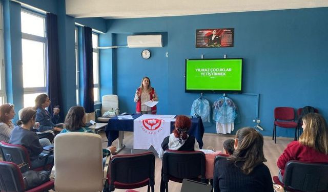 AEP Semineri Arsuz'da : Ebeveynlere Teknoloji ve Eğitim Rehberliği