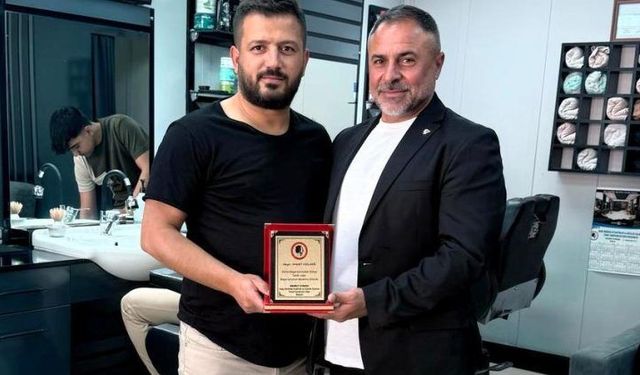 Deprem Sonrası Özverisiyle Takdir Topladı: Ahmet Kızıldağ’a Teşekkür Plaketi