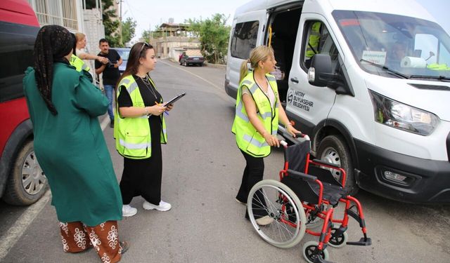 Hatay’da 8 Engelli Bireye Tekerlekli Sandalye Ulaştırıldı