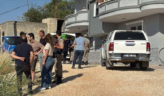 Hatay'da Tüfekli Dehşet: Eşini ve Kızını Vurdu
