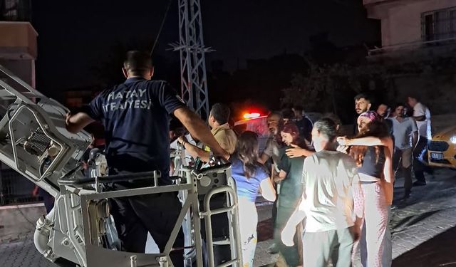 Elektrik Panosundaki Yangın Antakya’da Paniğe Yol Açtı!