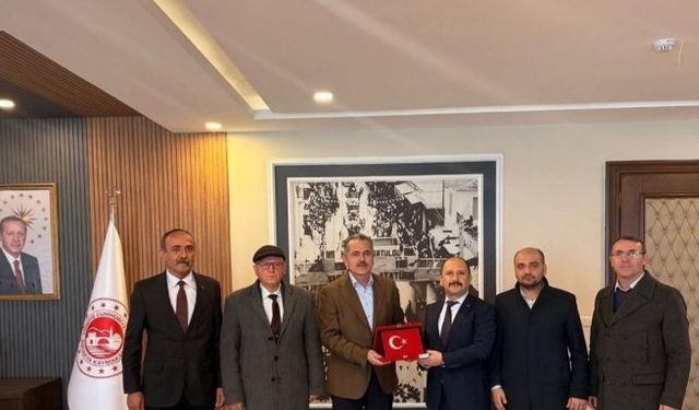 Kaymakam Akdaş’tan Türk Eğitim-Sen Heyetine Kabul
