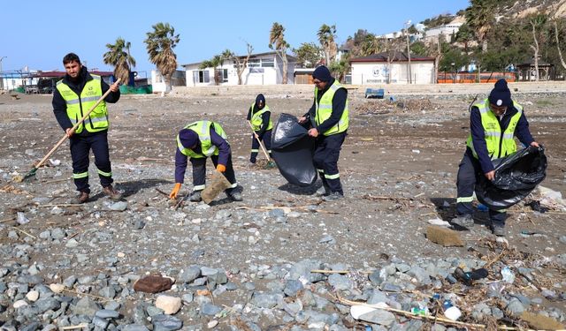 Büyükşehirden Sahil Şeridinde Kış Temizliği