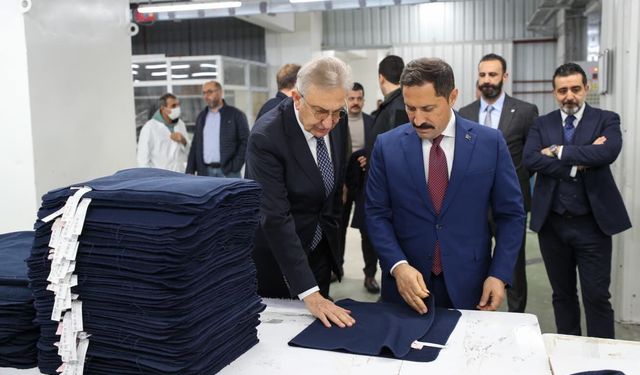 Mustafa Masatlı Hateks Tekstil’i Ziyaret Etti