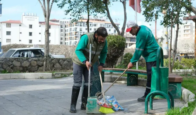 Defne’de Temizlik Çalışmaları Aralıksız Sürüyor