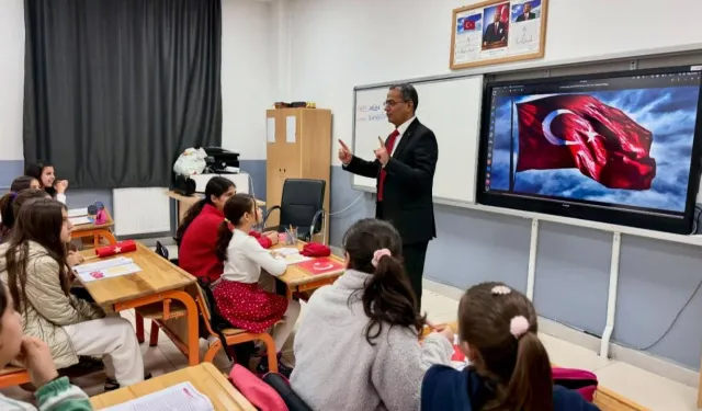 Saraycık Ortaokulu’nda Bayrak Temalı Etkinlik