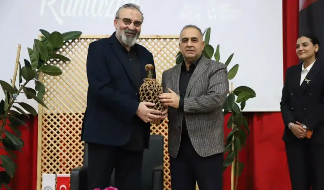 Altınözü’nde “Oruç Psikolojisi” Söyleşisi Düzenlendi