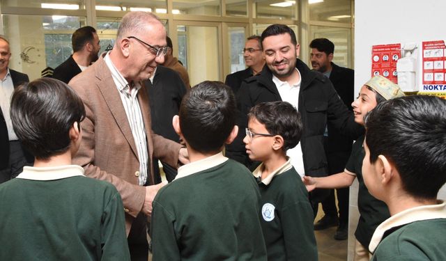 Başkan Yapar Öğrencilerle İftar Sofrasında Buluştu