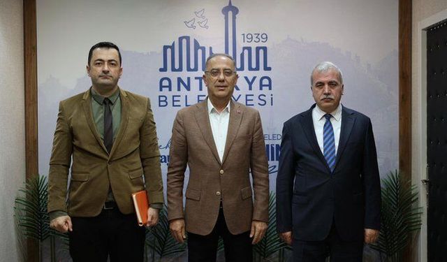 İl Defterdarı ve Muhasebe Müdürü Belediyeyi Ziyaret Etti