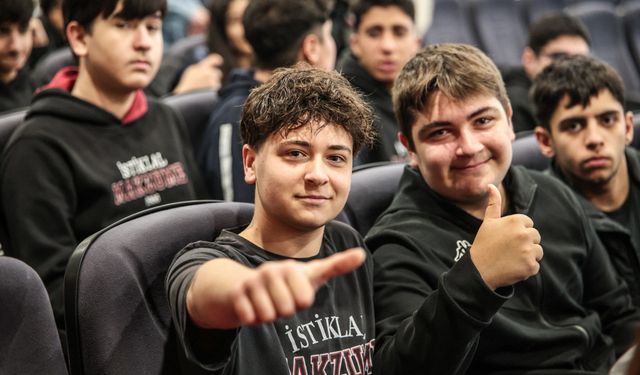 İskenderun’da Kütüphane Haftası Açılışı Yapıldı