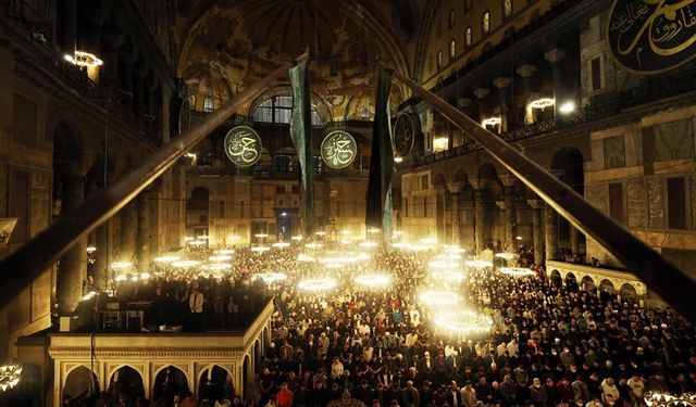 Kadir Gecesi Pazartesi İdrak Edilecek