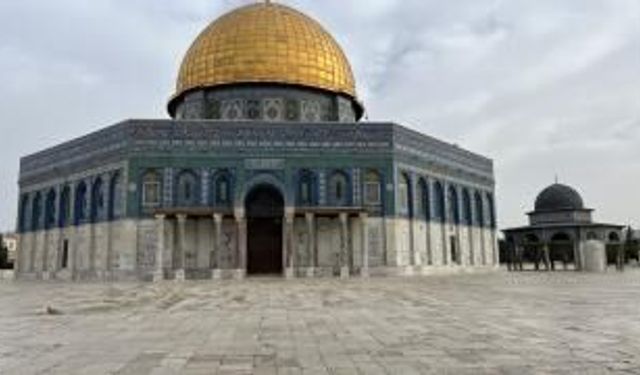 İsrail, Mescid-i Aksa’yı 32 Gündür İbadete Kapalı Tutuyor