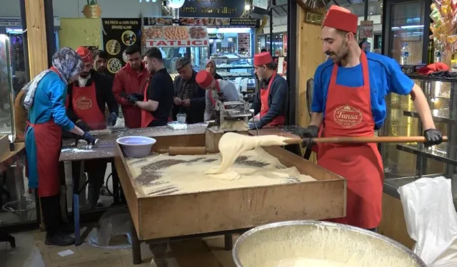 Hatay’da Küncülü Helvaya Ramazan Kuyruğu