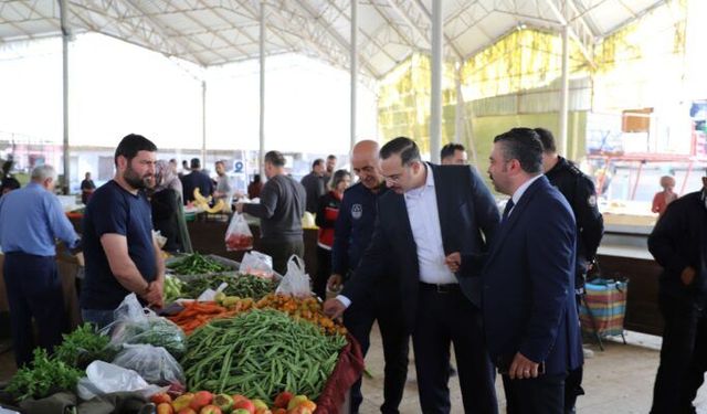 Kaymakam Şahin’den Pazar Esnafına Ziyaret