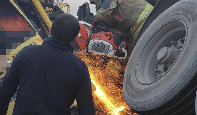 İskenderun’da İki Tır Çarpıştı: 3 Yaralı