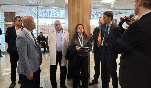 AB Heyeti Altınözü Devlet Hastanesi’ni ziyaret etti