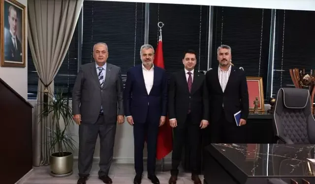 Başkan Öntürk, Hassa Kaymakamı ve Belediye Başkanını Ağırladı