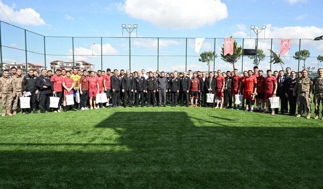 Polis Haftası’nda Halı Saha Turnuvası Final Heyecanı