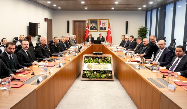 Vali Masatlı, Bakanlarla VKS Toplantısına Katıldı