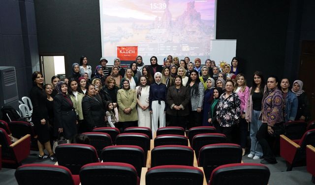 AK Kadınlar Hatay’da Eğitim Programında Buluştu