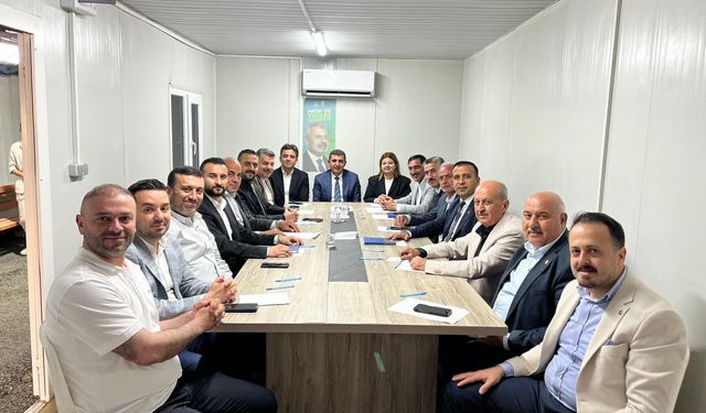 AK Parti Hatay İl Başkanlığı’nda Teşkilat Toplantısı Gerçekleştirildi