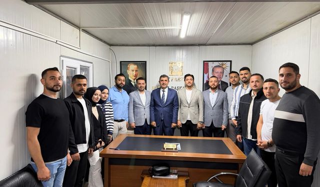 AK Parti Hatay İl Başkanlığı’nda Gençlik Kolları Bölge Koordinatörü Ağırlandı
